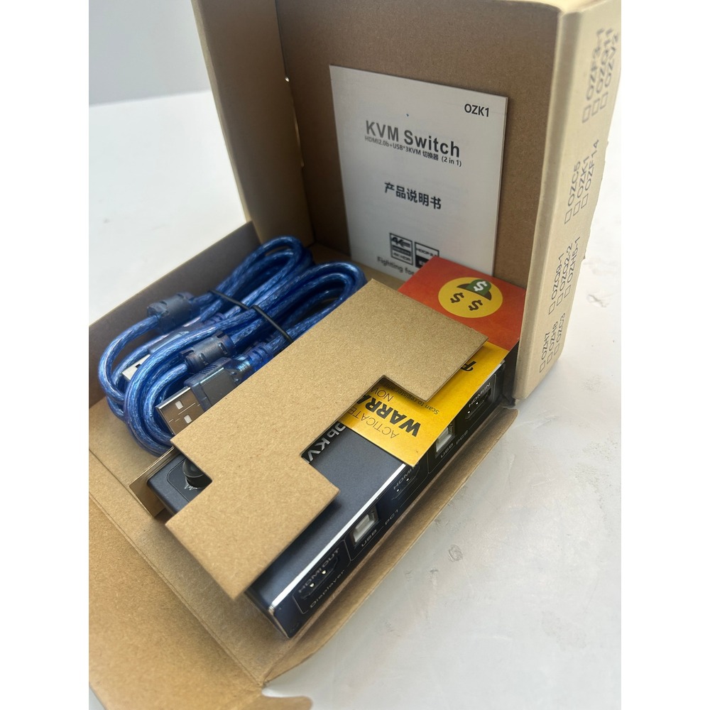 OZK1 KVM Switch 2-in-1 HDMI USB 4K Black